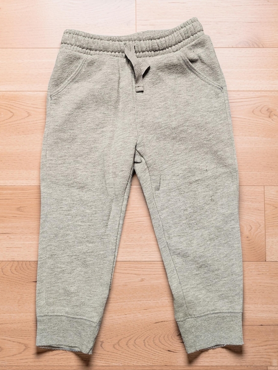 Cat & Jack Other - CAT & JACK Kids Gray Elastic-Waist Sweatpants. Size 2T.Excellent Condition!